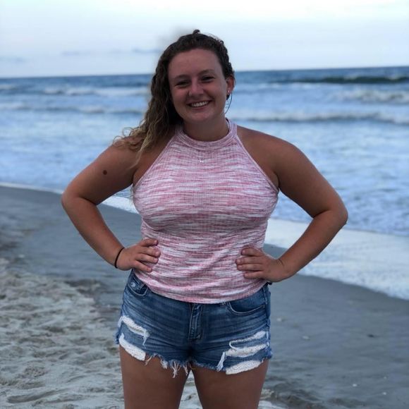 Meet your Posher, Emily - Picture 1 of 1